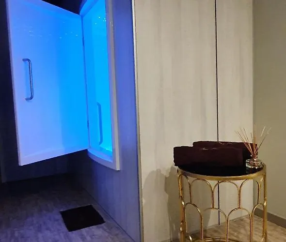 Float - Baltic Biggest Floating Center מלון