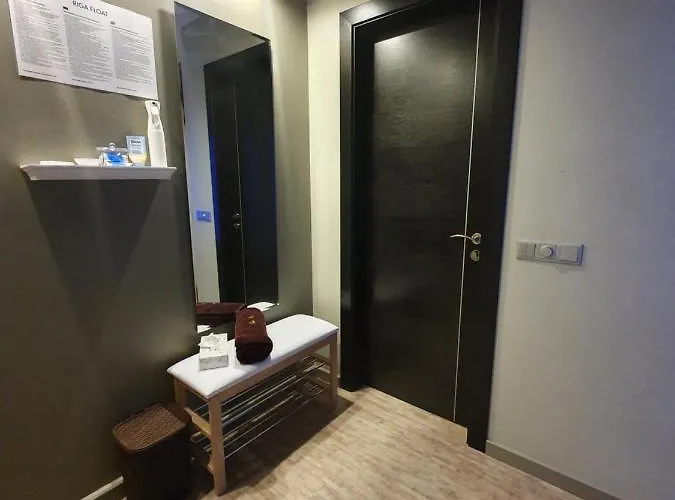 Float - Baltic Biggest Floating Center מלון